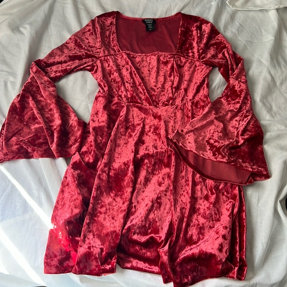 Red Crushed Velvet Bell-Sleeve Mini Dress - Picture 2 of 7